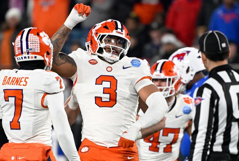 “Clemson Star TJ Parker Returns: Tigers’ Defense Reloaded for a Championship Run in 2025”